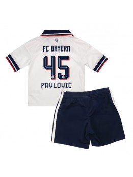 Otroški Nogometna dresi replika Bayern Munich Aleksandar Pavlovic #45 Gostujoči 2026-27 Kratek rokav (+ hlače)